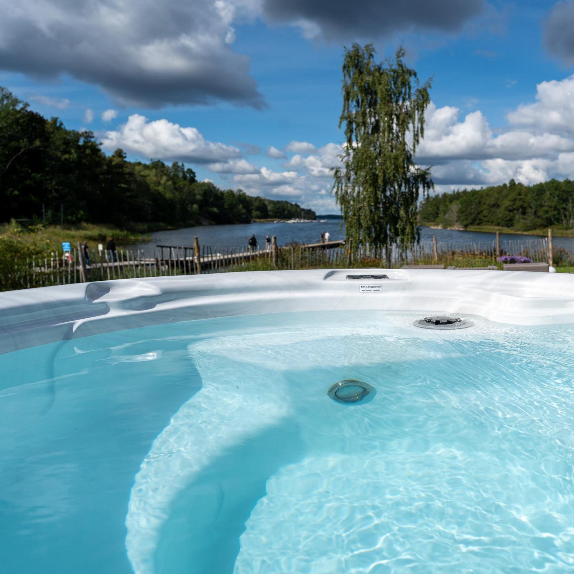 Отель Skeviks Gard Gustavsberg Экстерьер фото