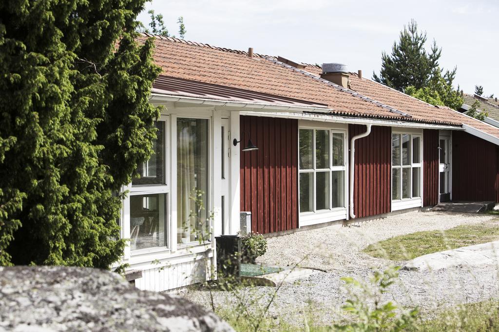 Отель Skeviks Gard Gustavsberg Экстерьер фото
